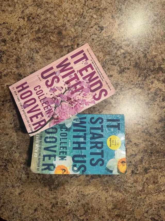 It Ends With Us · It Starts With Us — cover